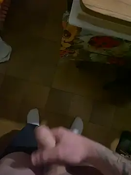 Snapshot of Hubert777cock chatting on 03-02-25, 08:40 Hubert777cock online show from 03-02-25, 08:40