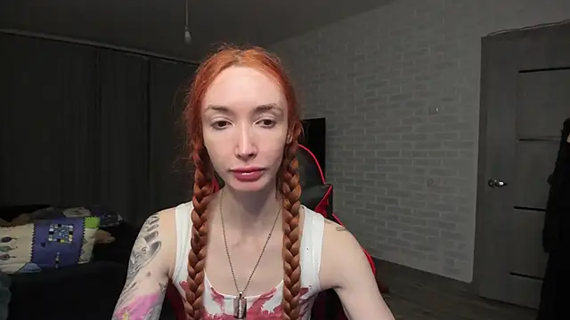 Snapshot of Roxy_Silver chatting on 12-02-24, 06:54 Roxy Silver online show from 12-02-24, 06:54