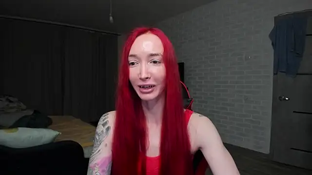 Snapshot of Roxy_Silver chatting on 02-09-26, 01:42 Roxy Silver online show from 02-09-26, 01:42