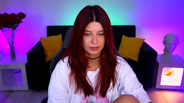 Snapshot of NicoleMun chatting on 11-26-25, 12:28 NicoleMun online show from 11-26-25, 12:28