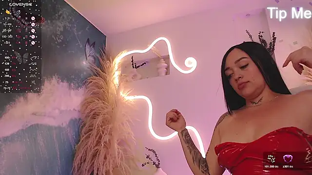 ViolettaHotLatin  online show from 02-05-26, 12:43