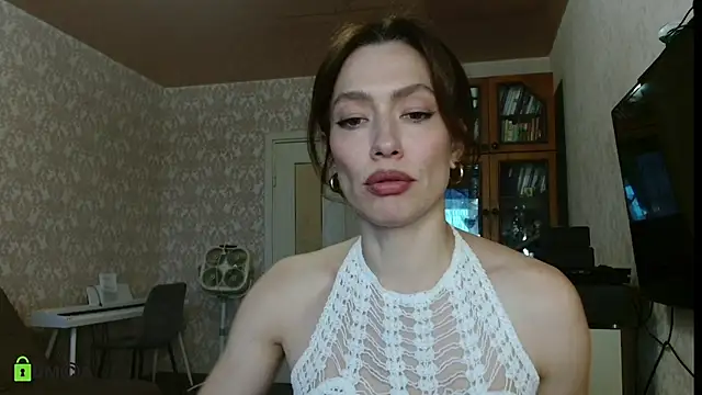 Snapshot of alicia_spicy chatting on 08-06-26, 03:25 alicia spicy online show from 08-06-26, 03:25
