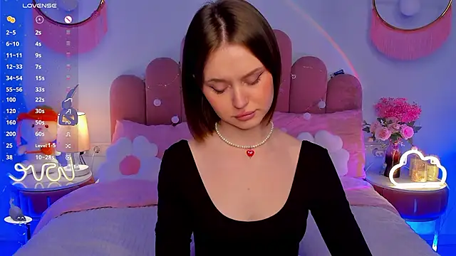 Snapshot of MaryLew chatting on 02-04-26, 06:41 MaryLew online show from 02-04-26, 06:41