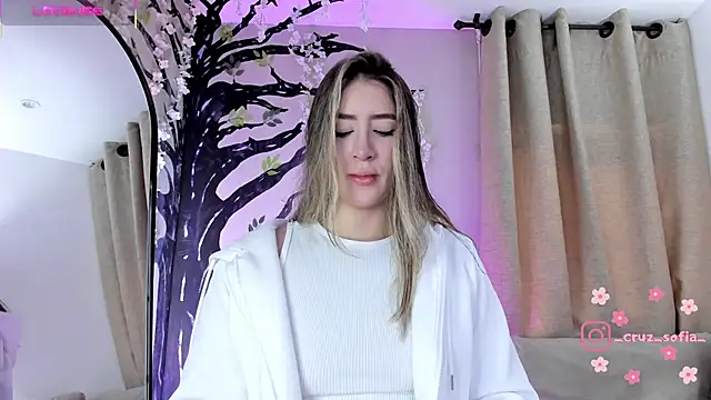  AlejaCruz  online show from 02-01-26, 12:15