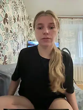 Snapshot of adel_secret chatting on 04-07-26, 11:43 adel secret online show from 04-07-26, 11:43