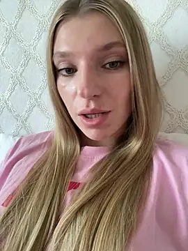 Snapshot of adel_secret chatting on 06-11-26, 12:25 adel secret online show from 06-11-26, 12:25