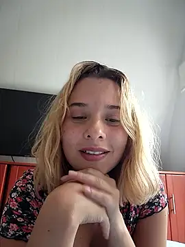 Sophy Bunny online show from 09-25-25, 05:27