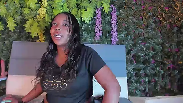 Snapshot of Charlotte__Brown_ chatting on 01-31-25, 10:31 Charlotte Brown online show from 01-31-25, 10:31