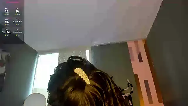 Snapshot of Charlotte__Brown_ chatting on 10-16-25, 01:45 Charlotte Brown online show from 10-16-25, 01:45