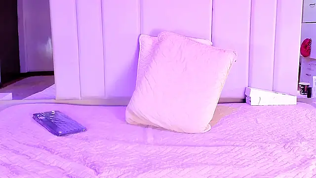 ElizabethAdams  online show from 11-14-25, 05:39