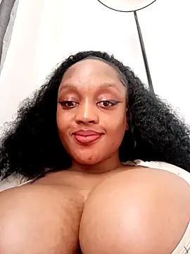 Snapshot of Busty_Bambi chatting on 05-31-26, 10:00 Busty Bambi online show from 05-31-26, 10:00