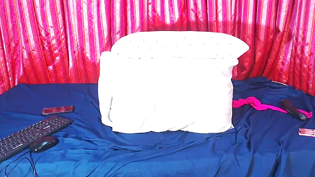 SultryCandy97 online show from 05-11-26, 02:45