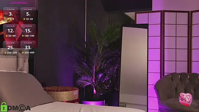 Snapshot of OliviaHawn chatting on 02-09-25, 08:13 OliviaHawn online show from 02-09-25, 08:13