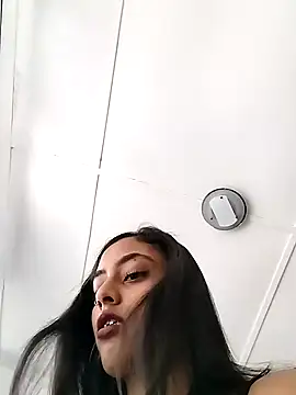 cleopatra-phaedra online show from 02-07-25, 09:05