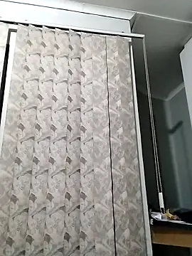 cleopatra-phaedra online show from 10-29-25, 04:53