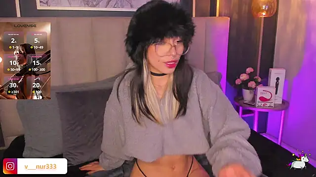 Snapshot of Violetta_Nur chatting on 12-14-24, 04:23 Violetta Nur online show from 12-14-24, 04:23