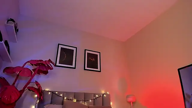 Violetta Nur online show from 02-25-26, 09:24