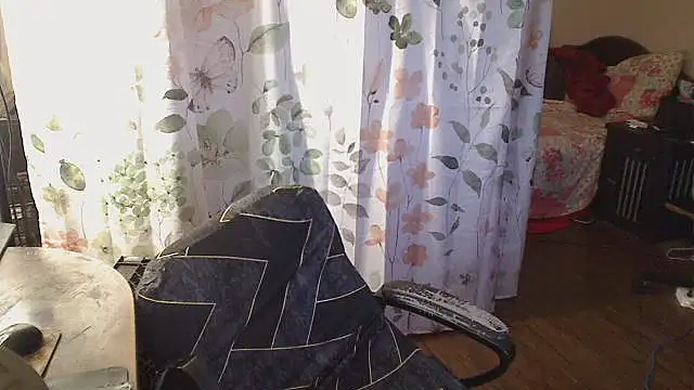 Ireallysquirt online show from 04-19-26, 01:27