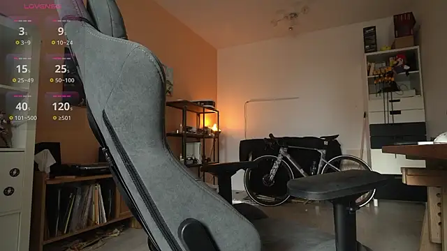 Snapshot of MagicFemboy chatting on 02-04-26, 10:54 MagicFemboy online show from 02-04-26, 10:54