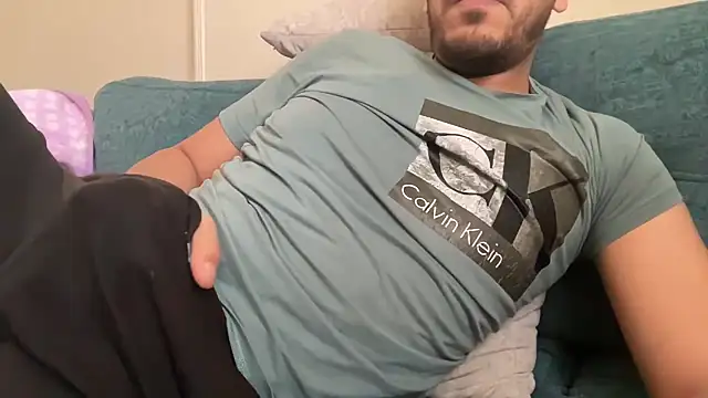 Mooka69 online show from 04-15-26, 08:32