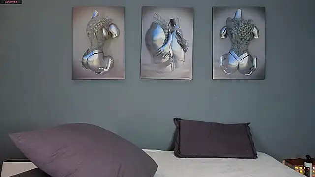 Snapshot of SophieInkk chatting on 03-22-25, 08:59 SophieInkk online show from 03-22-25, 08:59