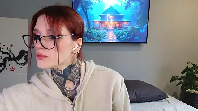 Snapshot of SophieInkk chatting on 11-08-25, 08:03 SophieInkk online show from 11-08-25, 08:03