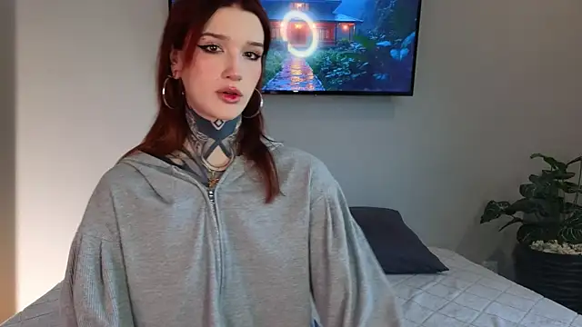 Snapshot of SophieInkk chatting on 11-12-25, 05:52 SophieInkk online show from 11-12-25, 05:52