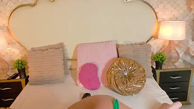 MayraVegas online show from 02-25-26, 02:05