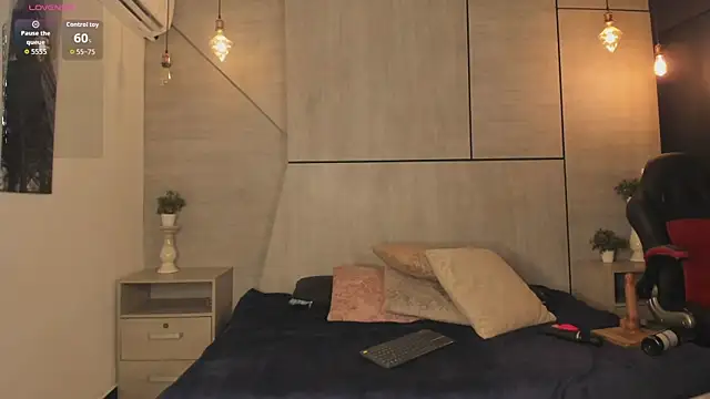 Snapshot of jenaa_ chatting on 06-30-26, 01:01 jenaa online show from 06-30-26, 01:01