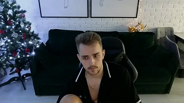 Larstar01 online show from 12-05-24, 03:37