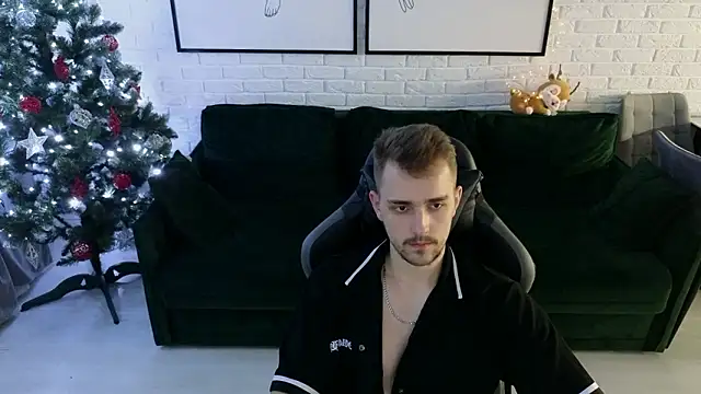 Larstar01 online show from 12-06-24, 01:29