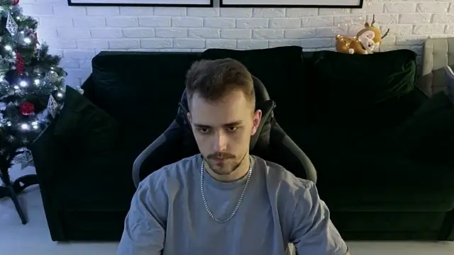 Larstar01 online show from 12-07-24, 12:52