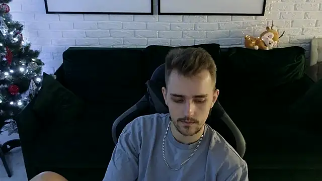 Larstar01 online show from 12-07-24, 03:58