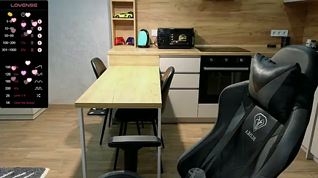 Larstar01 online show from 01-18-25, 05:59