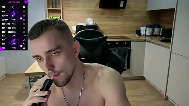 Larstar01 online show from 03-07-25, 07:16