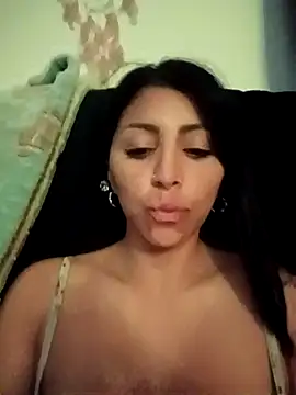 tiffani  love online show from 12-14-25, 09:03