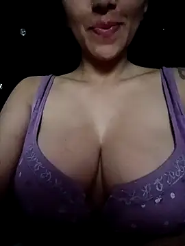 tiffani  love online show from 02-21-26, 09:32