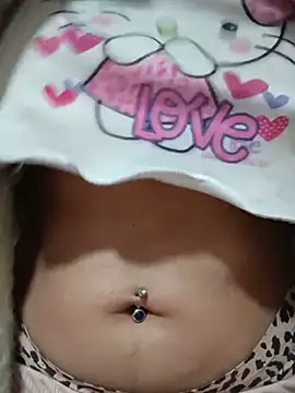 tiffani  love online show from 07-18-26, 09:02