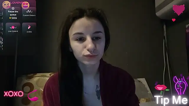 Snapshot of _Nika_Kik chatting on 01-29-25, 01:28 Nika Kik online show from 01-29-25, 01:28