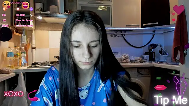 Snapshot of _Nika_Kik chatting on 03-01-25, 10:10 Nika Kik online show from 03-01-25, 10:10