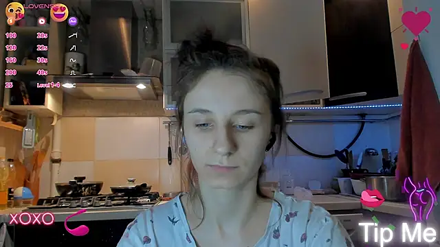 Snapshot of _Nika_Kik chatting on 03-06-25, 03:24 Nika Kik online show from 03-06-25, 03:24