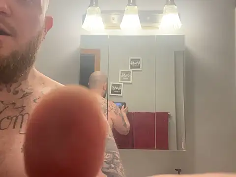 Snapshot of Satans_Play chatting on 03-19-25, 07:18 Satans Play online show from 03-19-25, 07:18