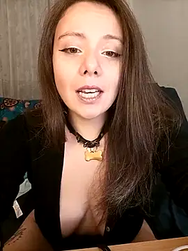 Kimiechanuwu online show from 11-14-25, 05:55