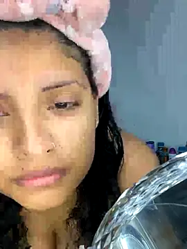 Snapshot of tati__22 chatting on 09-20-25, 04:08 tati 22 online show from 09-20-25, 04:08