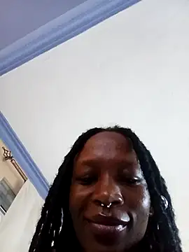 Snapshot of Ayrella02 chatting on 03-21-26, 08:19 Ayrella02 online show from 03-21-26, 08:19