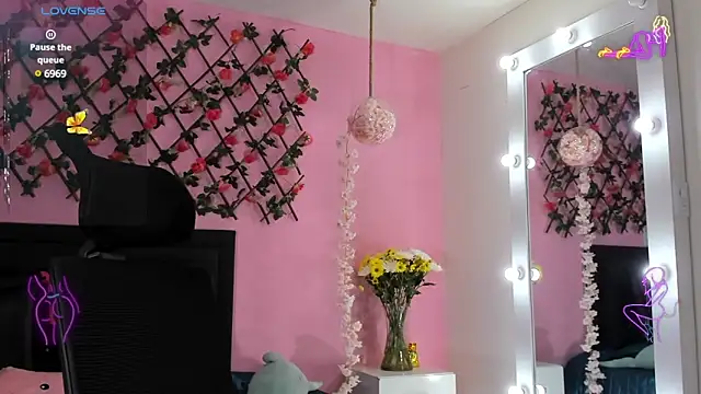 SamaraCortez online show from 03-14-25, 08:28