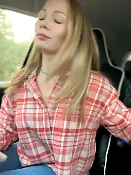 LavenderHot online show from 10-25-25, 02:08