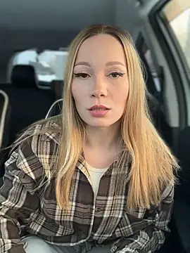 LavenderHot online show from 11-16-25, 02:28