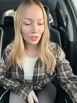 LavenderHot online show from 11-17-25, 02:17