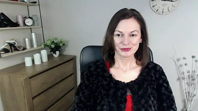 VivianWILD online show from 12-30-24, 06:42